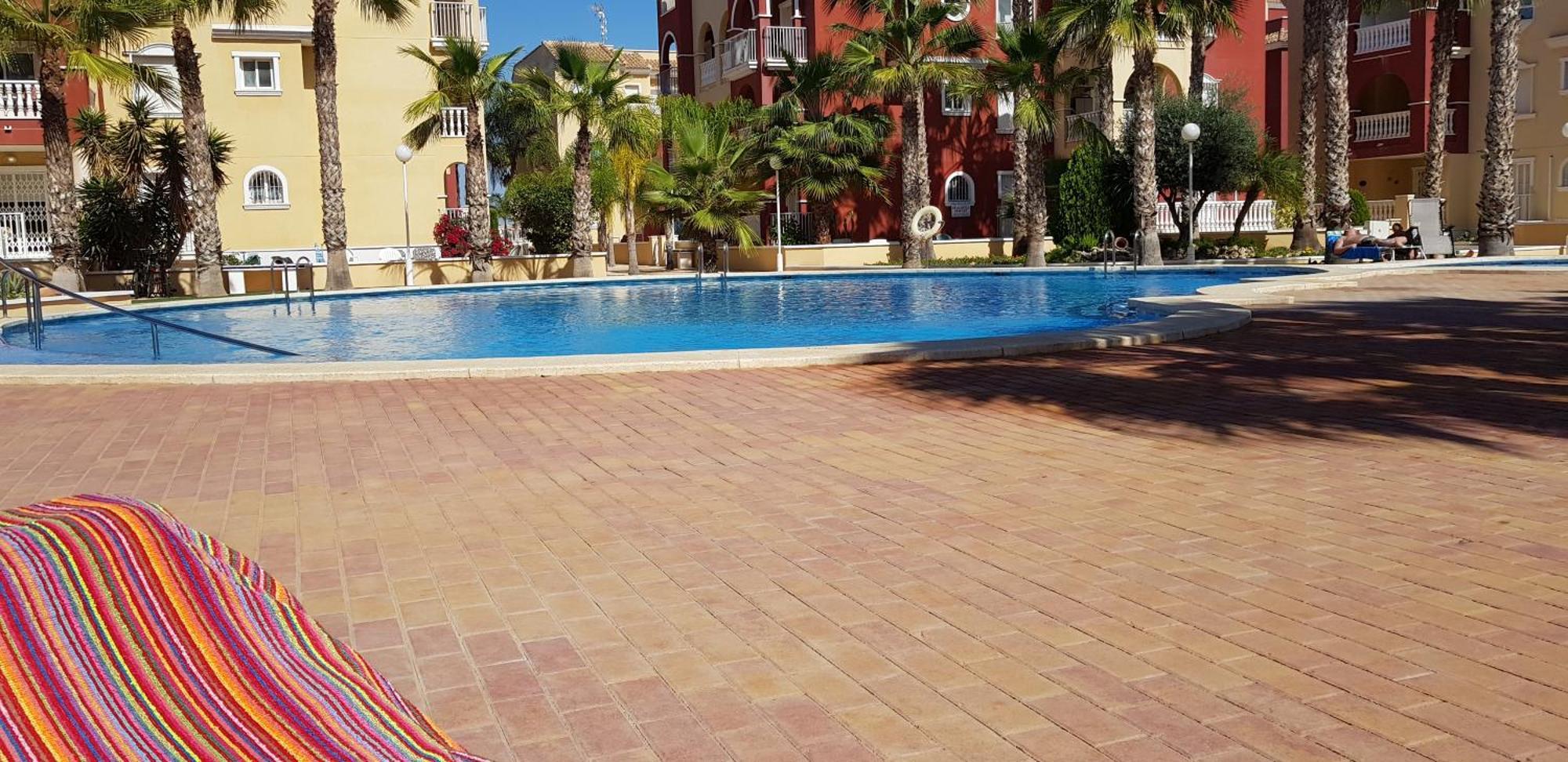 Spacious 3 Bedroom 2 Bathroom Apartment - Puerto Marina Complex ลอสอัลกาซาเรส ภายนอก รูปภาพ