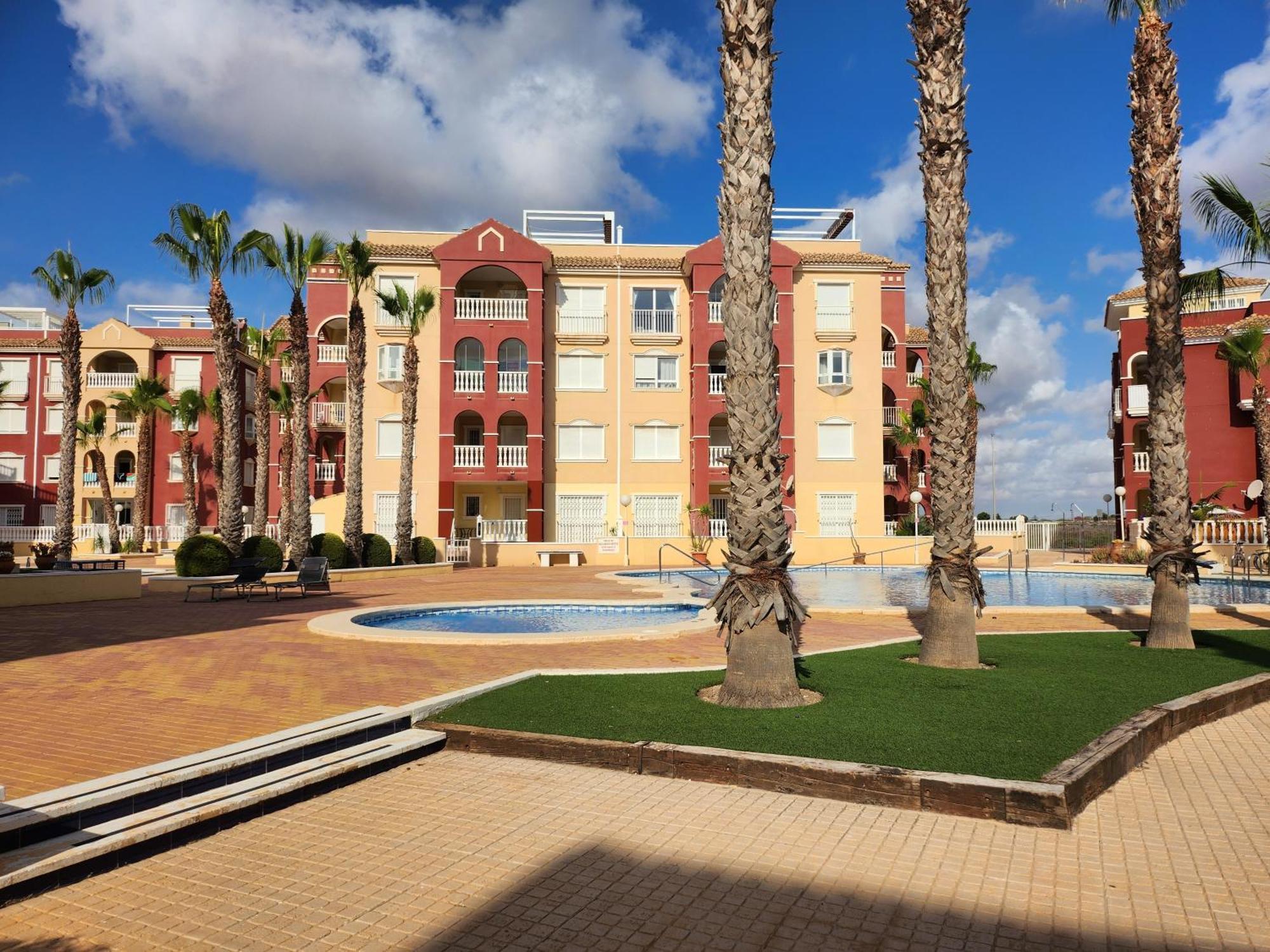 Spacious 3 Bedroom 2 Bathroom Apartment - Puerto Marina Complex ลอสอัลกาซาเรส ภายนอก รูปภาพ